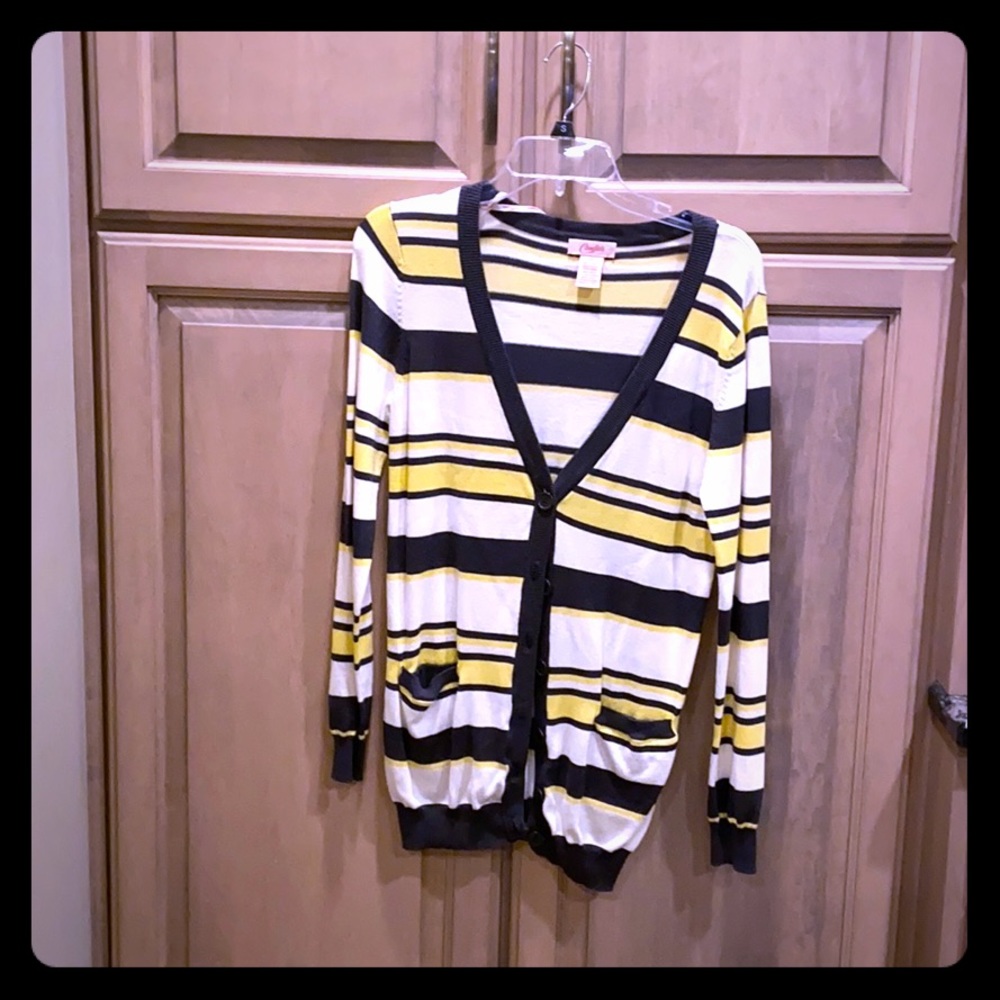 Grey/white/yellow cardigan